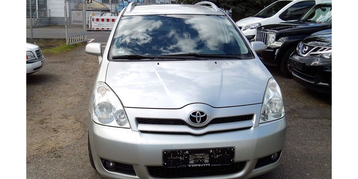 Toyota Corolla Verso 250.000 km 2.200 &euro; Erlensee 63526