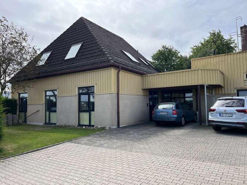 Büro in Usingen 529.000 € 413 m²