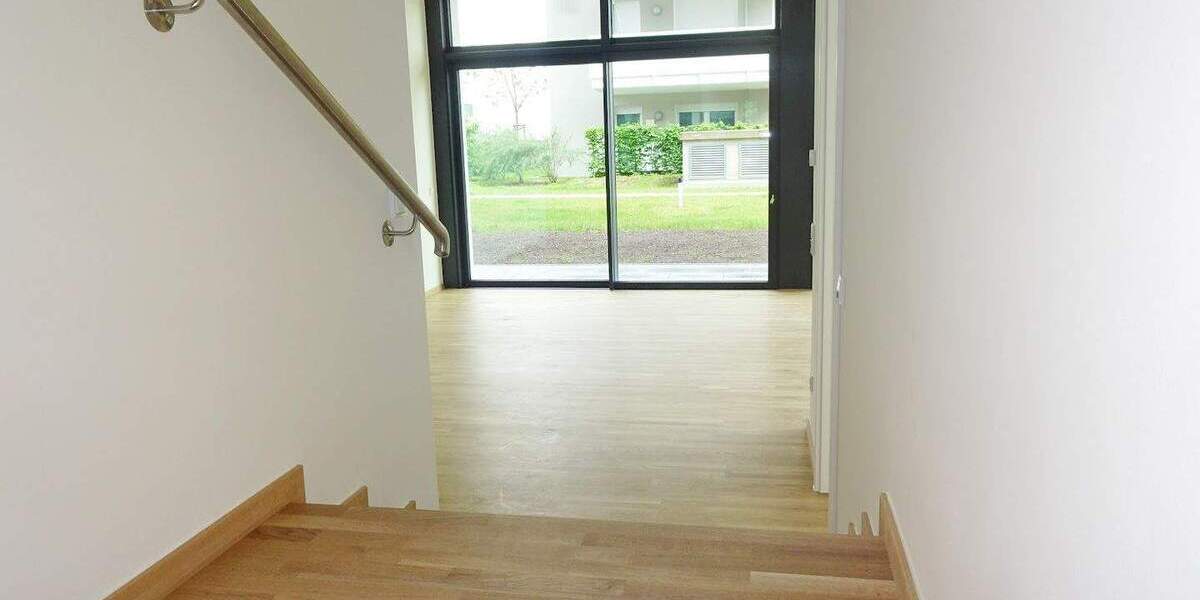 Terrassenwohnung Frankfurt am Main Schwanheim - 3 Zimmer, 104 m&sup2;, 1.900&euro; | Angebot:25815069