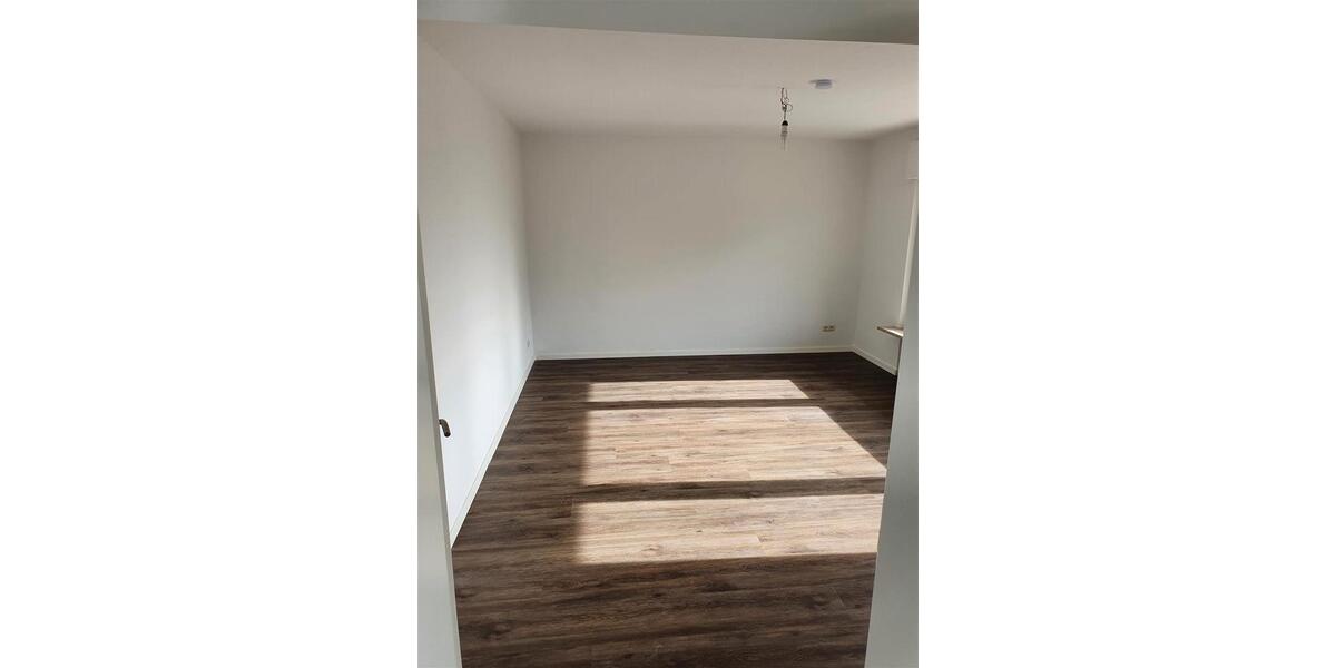 Etagenwohnung Flörsheim am Main - 3 Zimmer, 81 m&sup2;, 900&euro; | Angebot:26388737