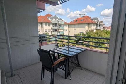 Moderne vollmöblierte 2 Zi. Whg. mit Balkon 2 zimmer