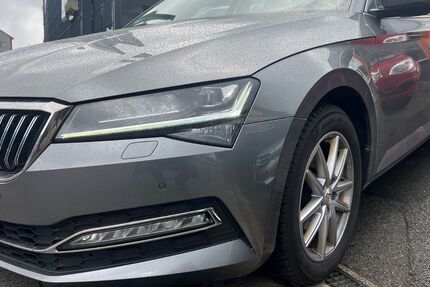 Skoda Superb 167.000 km 18.490 &euro; Bad Vilbel - Frankfurt am Main 61118