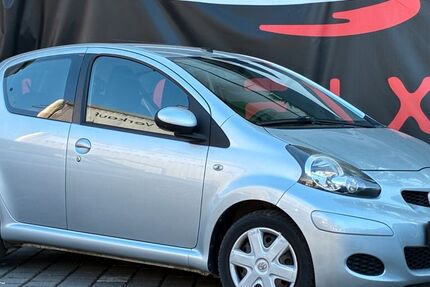 Toyota Aygo (X) 104.000 km 4.200 &euro; Mühlheim am main 63165
