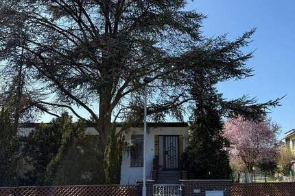 Bungalow mit großem Grundstück zimmer