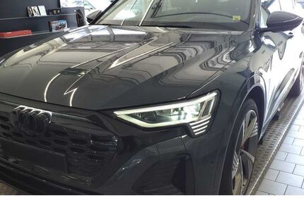 Audi Q8 e-tron 33.300 km 52.949 &euro; Hanau 63452