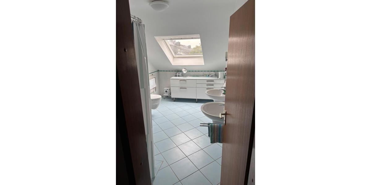 Doppelhaushälfte, möbliert, zeitnah zur Verfügung, beste Lage 6 zimmer