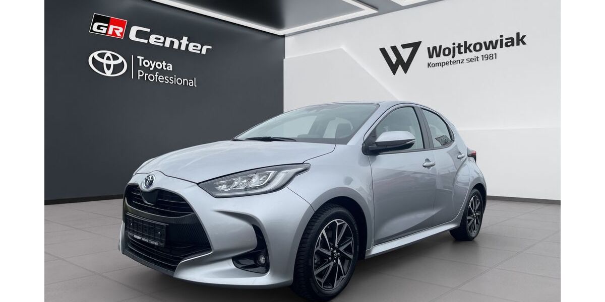 Toyota Yaris 12.500 km 19.480 &euro; Friedberg 61169