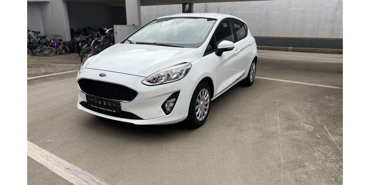 Ford Fiesta 104.184 km 7.990 &euro; Frankfurt am Main 60529