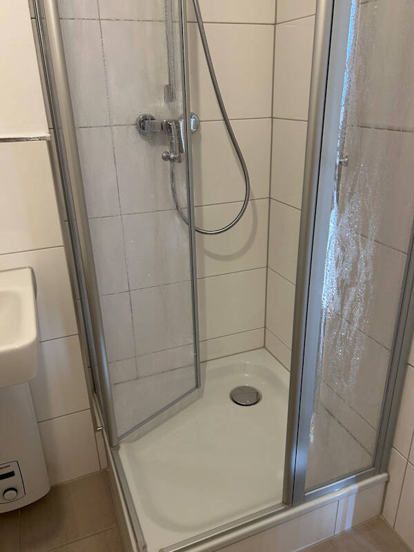 Erstbezug nach Sanierung: 2 Zimmer-Wohnung mit Balkon im Zentrum von Wiesbaden