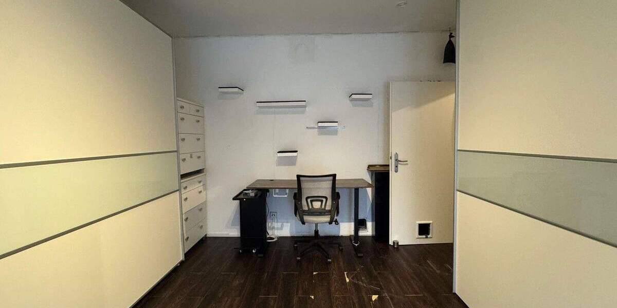 Möblierte 3-Zimmer-Wohnung (90 m²) mit Balkon, Klima & EBK - Nähe EZB 3 zimmer