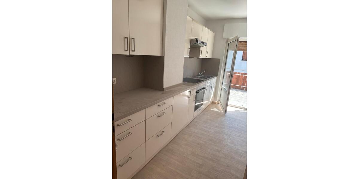 Etagenwohnung Roßdorf - 5 Zimmer, 105 m&sup2;, 1.350&euro; | Angebot:26164196
