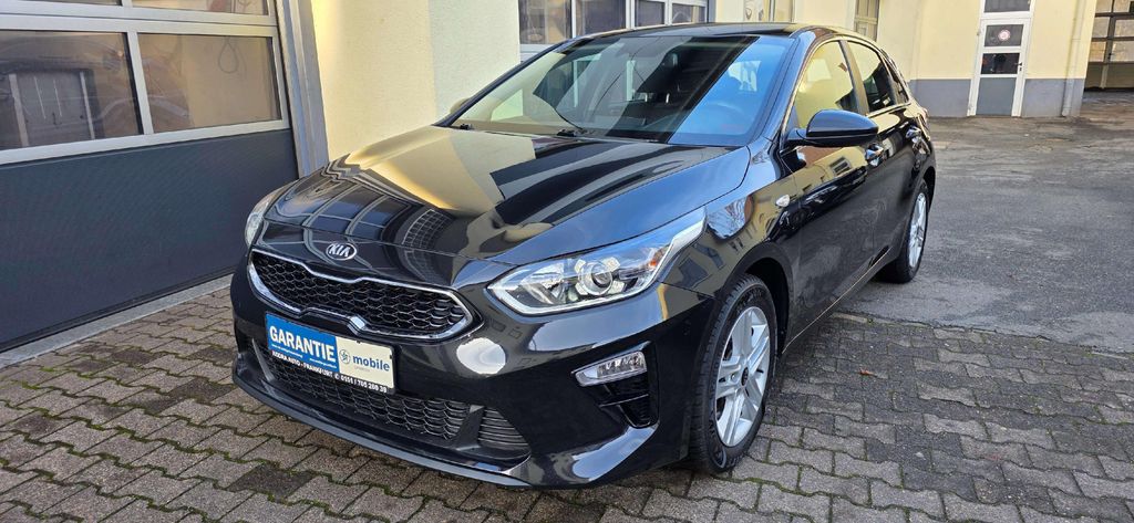 Kia ceed / Ceed 103.000 km 15.490 &euro; Frankfurt am Main 60529