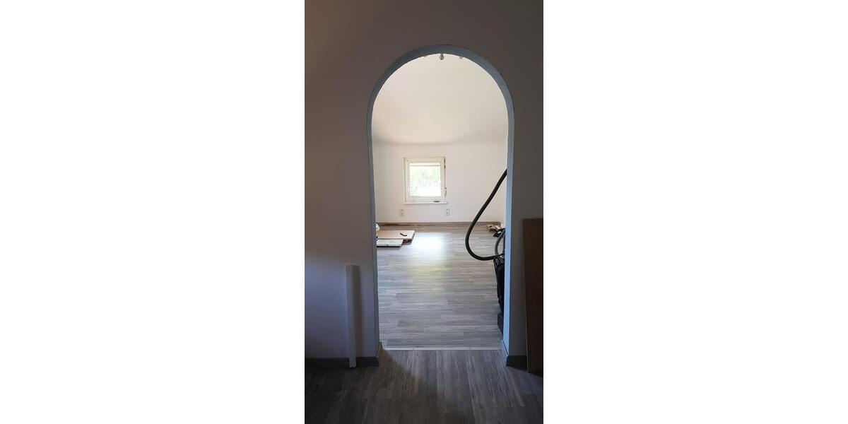 Dachgeschoßwohnung Frankfurt am Main Unterliederbach - 17 Zimmer, 76 m&sup2;, 520&euro; | Angebot:25395359