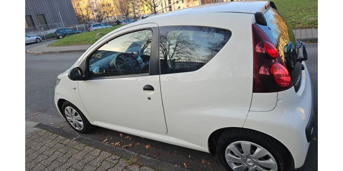 Peugeot 107 62.000 km 2.900 &euro; Frankfurt am Main 60431