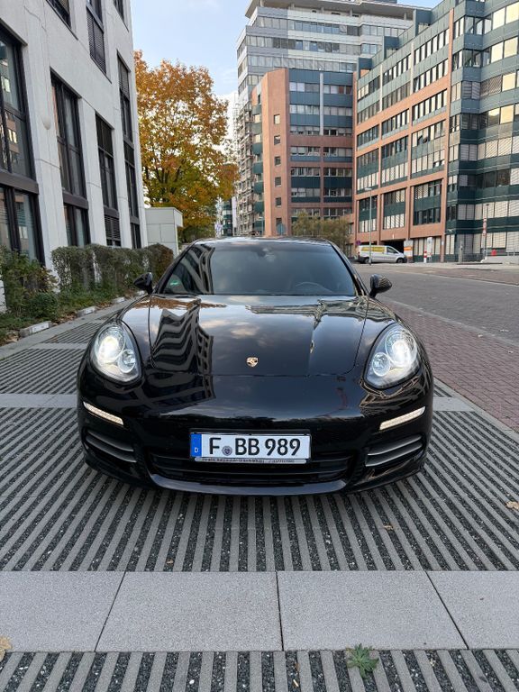 Porsche Panamera 221.000 km 30.000 € Frankfurt am Main 65929