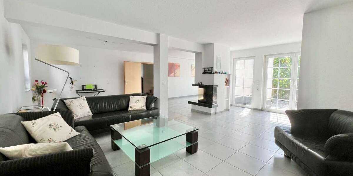 Einfamilienhaus Frankfurt am Main Nord-Ost - 5 Zimmer, 181 m&sup2;, 1.095.000&euro; | Angebot:25083843