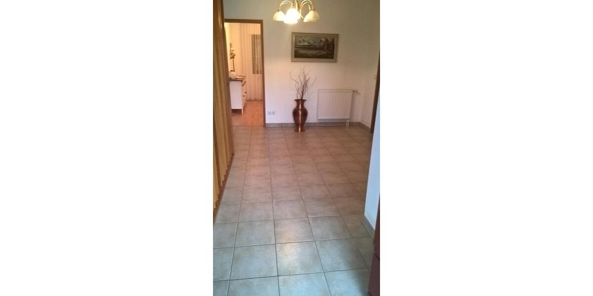 Bungalow Babenhausen - 4 Zimmer, 156 m&sup2;, 1.650&euro; | Angebot:26204044