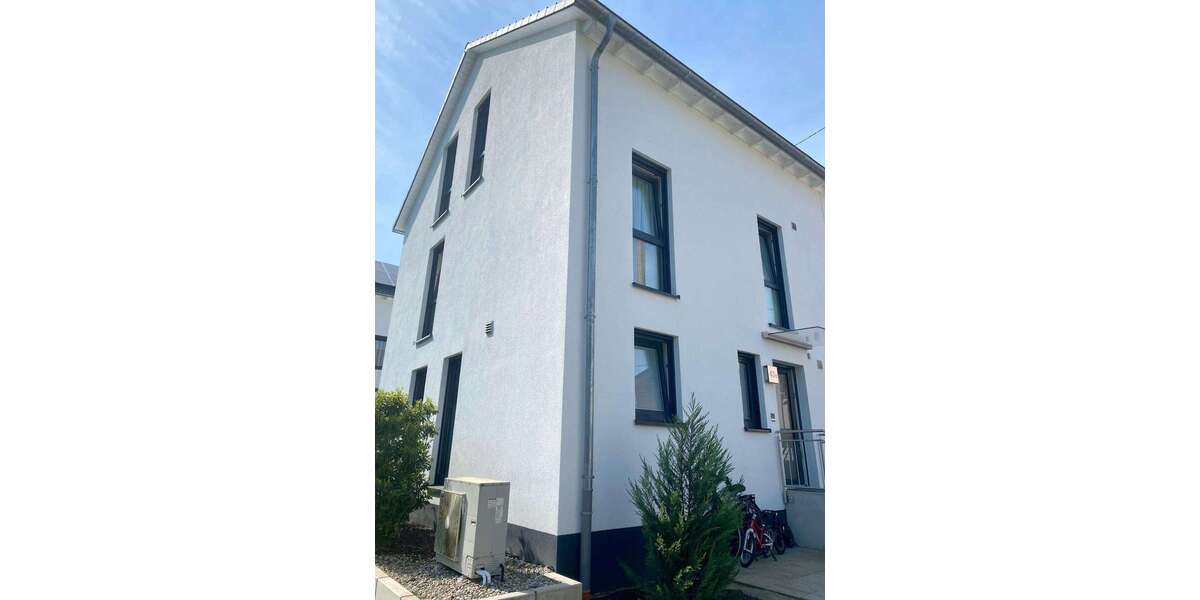 Einfamilienhaus Hofheim am Taunus - 6 Zimmer, 144 m&sup2;, 785.000&euro; | Angebot:25782320