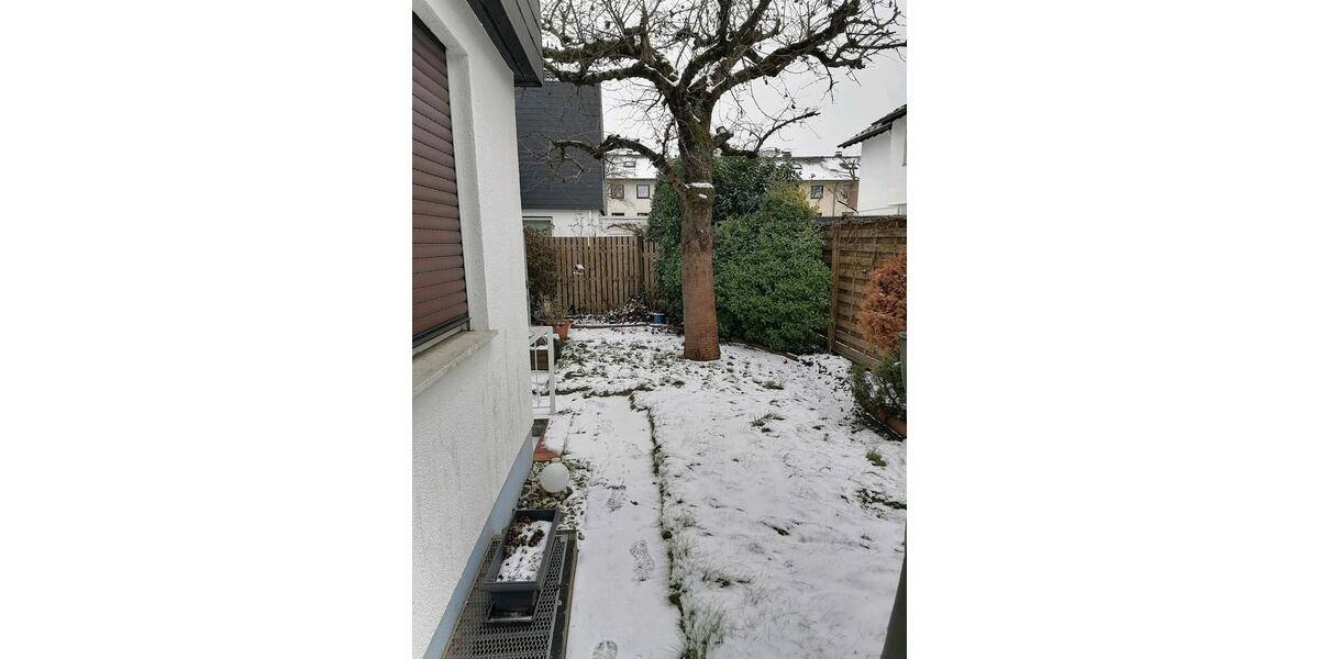 Besondere Immobilie mit zeitloser Architektur in ruhiger Lage 4 zimmer