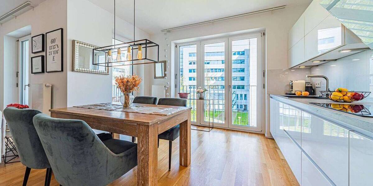 Etagenwohnung Frankfurt am Main Niederrad - 2 Zimmer, 60 m&sup2;, 2.200&euro; | Angebot:26289463