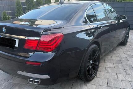 BMW 730 203.000 km 11.500 &euro; Rodenbach 63517