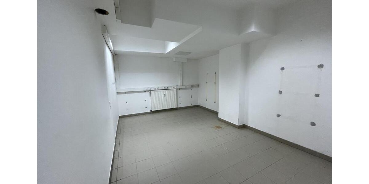 Gewerbeobjekt Frankfurt am Main Nied - 2.650&euro; | Angebot:23900332