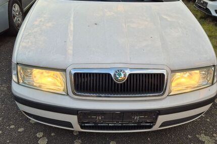 Skoda Octavia 212.000 km 2.200 &euro; Neu-Isenburg 63263