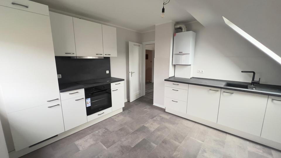 Dachgeschoßwohnung Bad Homburg vor der Höhe Gonzenheim - 2 Zimmer, 54 m&sup2;, 950&euro; | Angebot:26260759