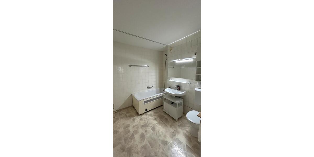 Etagenwohnung Hochheim am Main - 3 Zimmer, 90 m&sup2;, 250.000&euro; | Angebot:26866320
