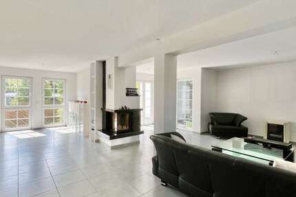 Haus zum Kaufen in Frankfurt am Main 1.095.000 € 181 m² 5 zimmer