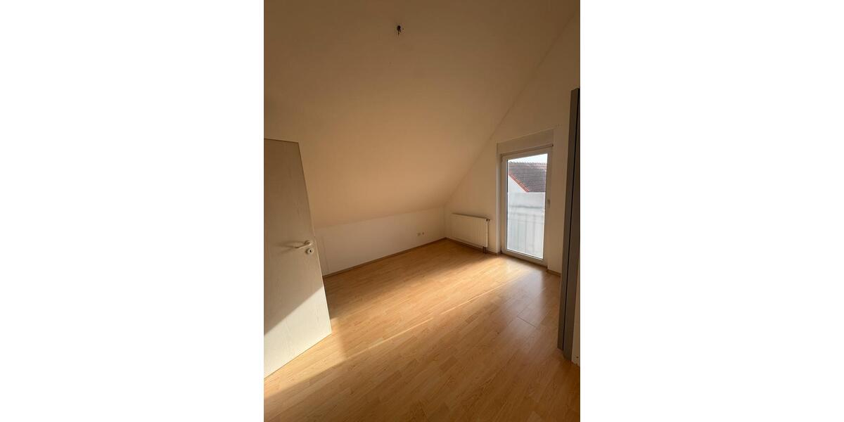 Maisonettenwohnung Griesheim - 2.5 Zimmer, 73 m&sup2;, 1.200&euro; | Angebot:26424110