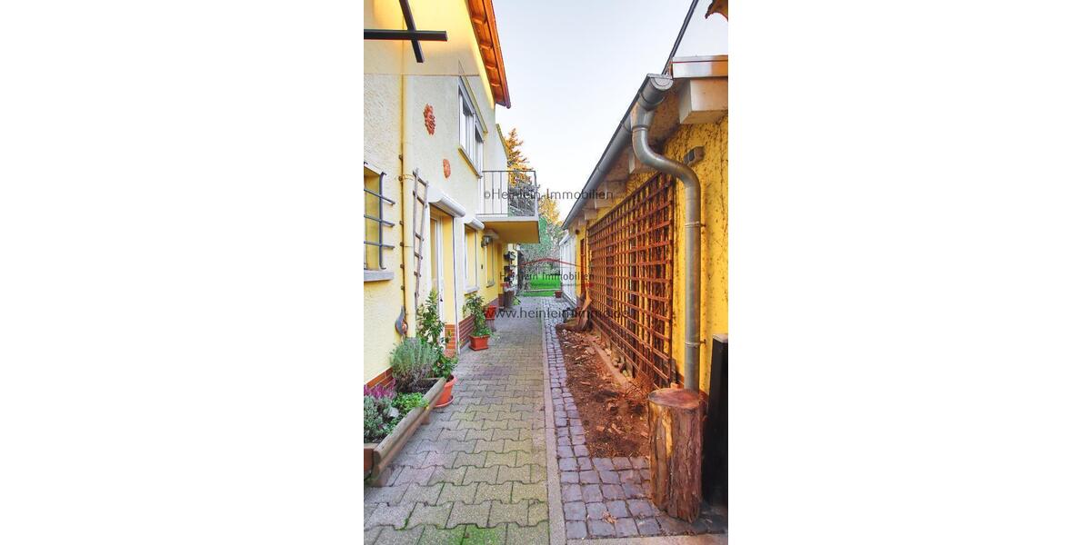 Einfamilienhaus# mit zus.Bauplatz# Sauna# Wintergarten# Kaminofen# PV & Solar# Griesheim Hofmannstr. - Einfamilienhaus Griesheim | Angebot:26882917