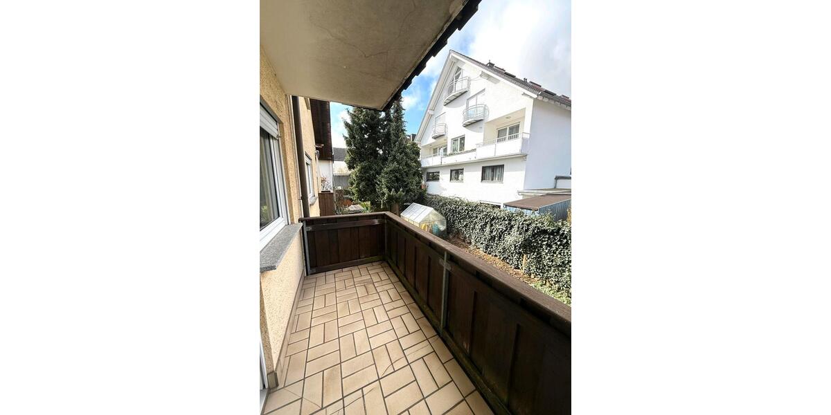 Etagenwohnung Hofheim am Taunus - 3 Zimmer, 97 m&sup2;, 1.300&euro; | Angebot:25775218