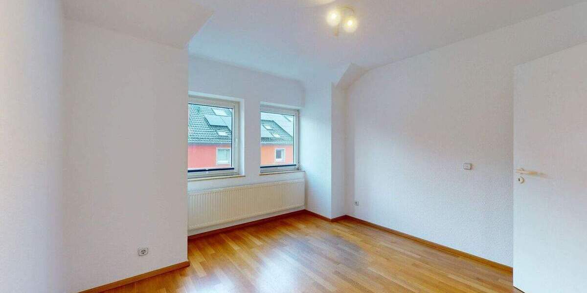 Etagenwohnung Frankfurt am Main Eckenheim - 4 Zimmer, 83 m&sup2;, 439.000&euro; | Angebot:25769239