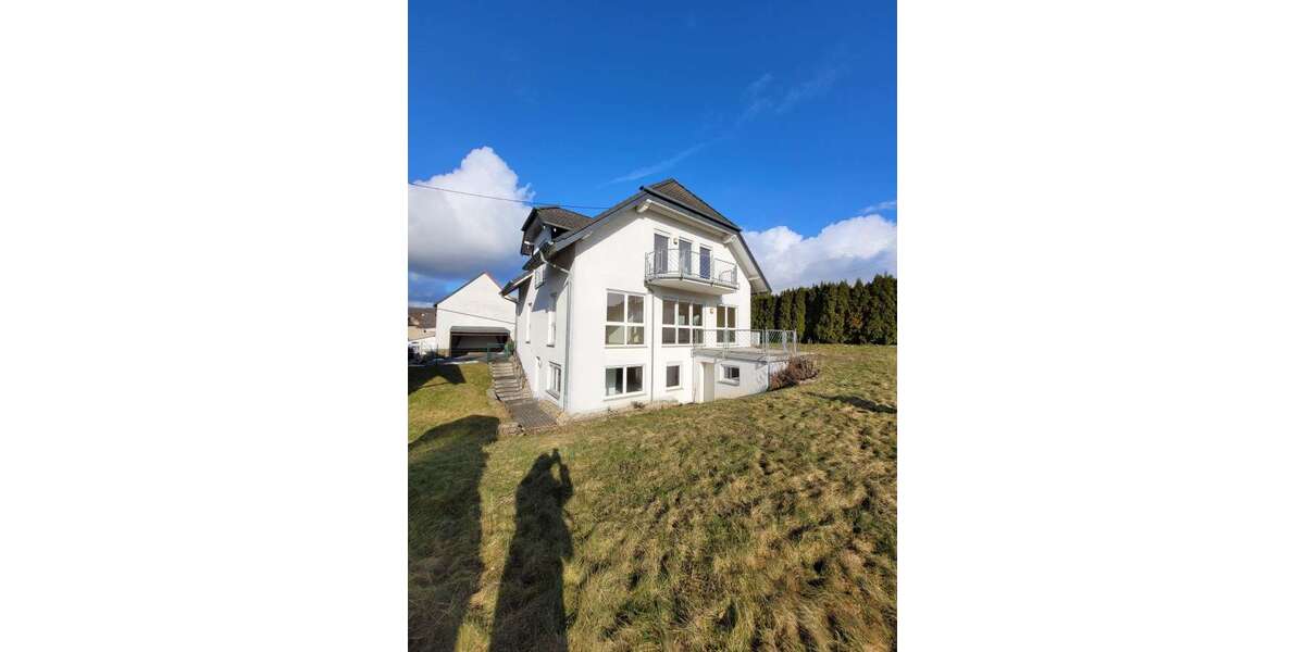 Einfamilienhaus Glashütten - 8 Zimmer, 247 m&sup2;, 2.730&euro; | Angebot:25087419