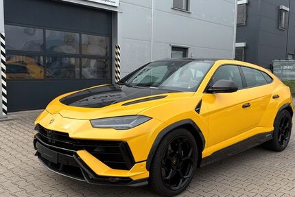 Lamborghini Urus 18.000 km 310.000 &euro; Kelkheim 65779