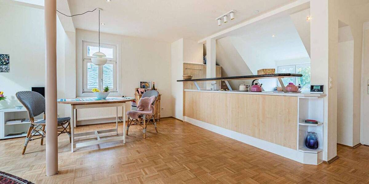 Etagenwohnung Bad Homburg vor der Höhe Bad Homburg - 3 Zimmer, 80 m&sup2;, 1.700&euro; | Angebot:26388794