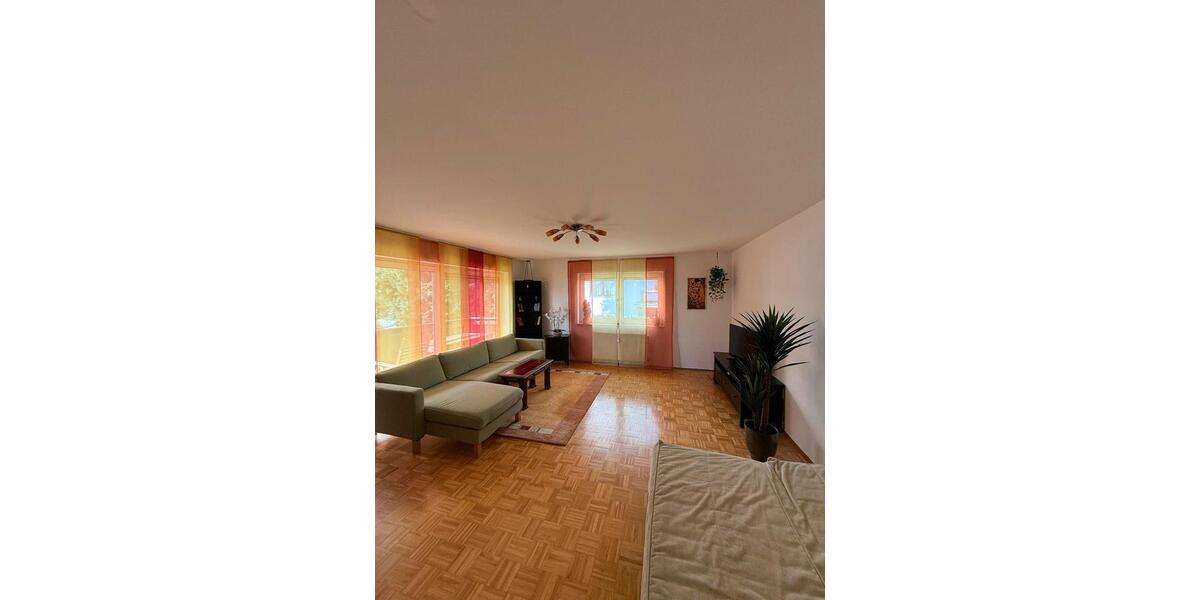 Etagenwohnung Hofheim am Taunus - 3 Zimmer, 97 m&sup2;, 1.300&euro; | Angebot:25775218
