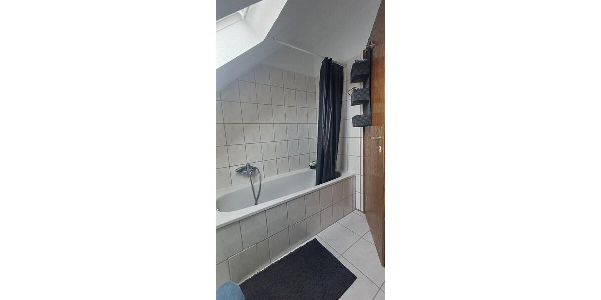 Dachgeschoßwohnung Usingen - 2 Zimmer, 60 m&sup2;, 650&euro; | Angebot:25363085