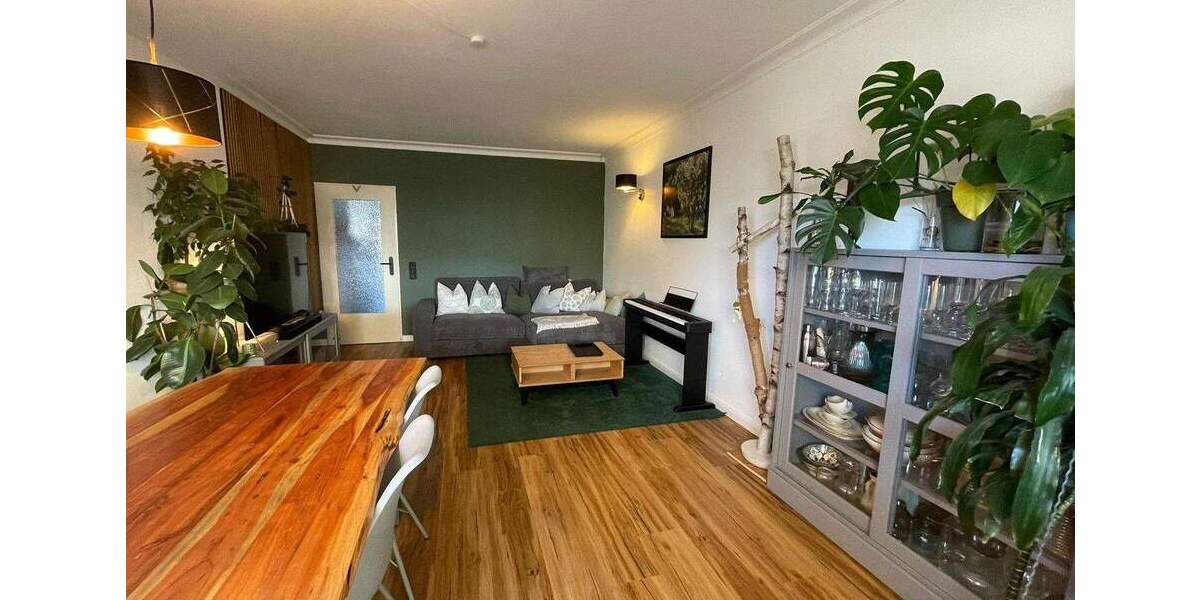 Etagenwohnung Niedernhausen - 4 Zimmer, 90 m&sup2;, 220.000&euro; | Angebot:25823326