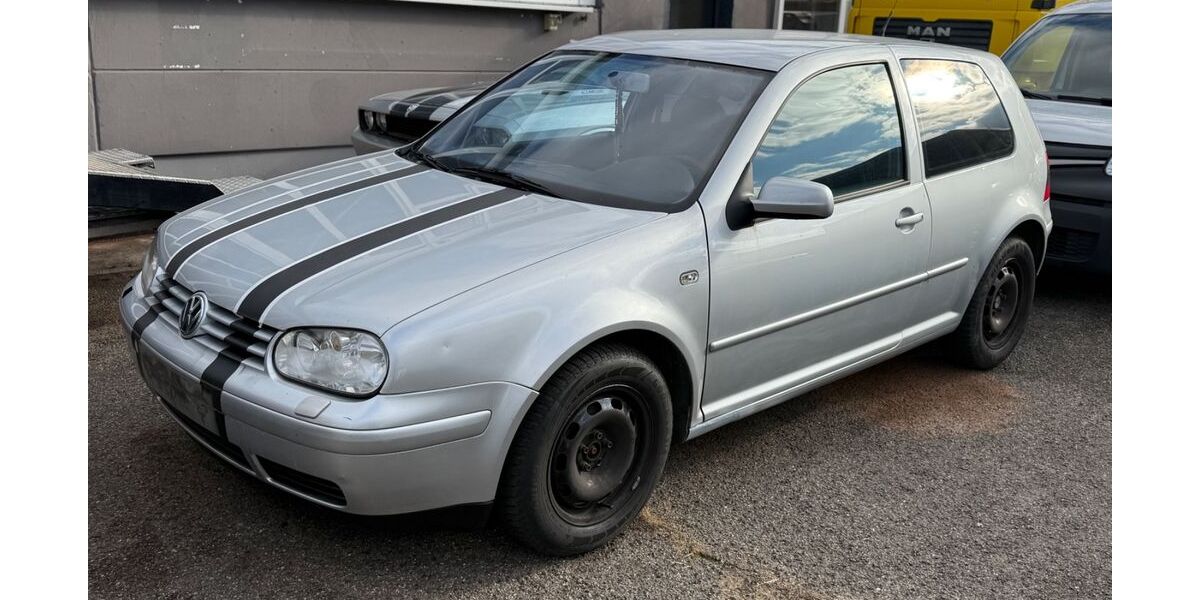 VW Golf 253.000 km 650 &euro; Rüsselsheim 65428