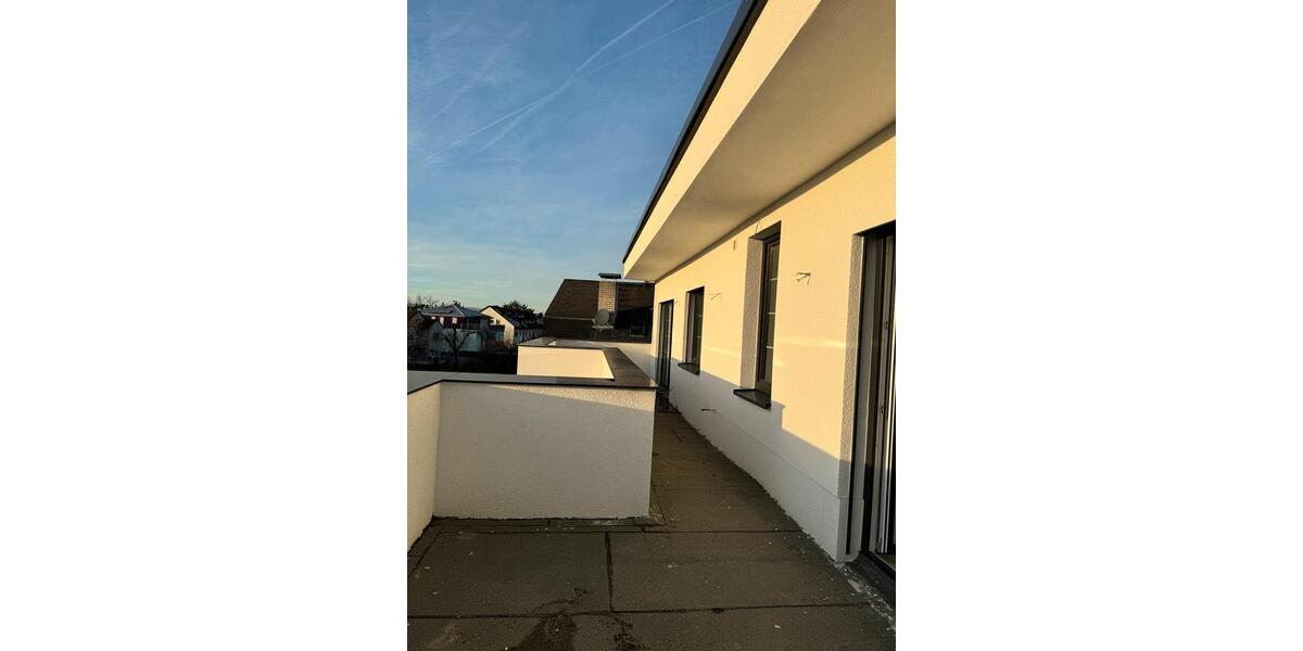 Dachgeschoßwohnung Offenbach am Main Bürgel - 4 Zimmer, 120 m&sup2;, 1.980&euro; | Angebot:24615324