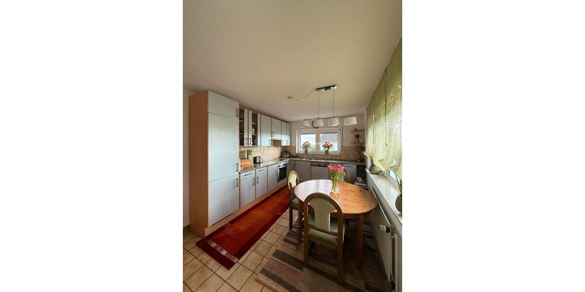 Etagenwohnung Hofheim am Taunus - 3 Zimmer, 97 m&sup2;, 1.300&euro; | Angebot:25775218