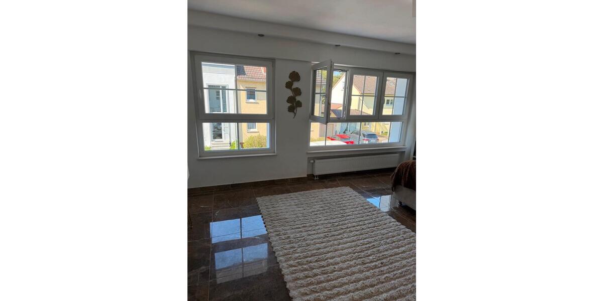 Etagenwohnung Frankfurt am Main Sachsenhausen Süd - 3 Zimmer, 100 m&sup2;, 1.700&euro; | Angebot:26096702