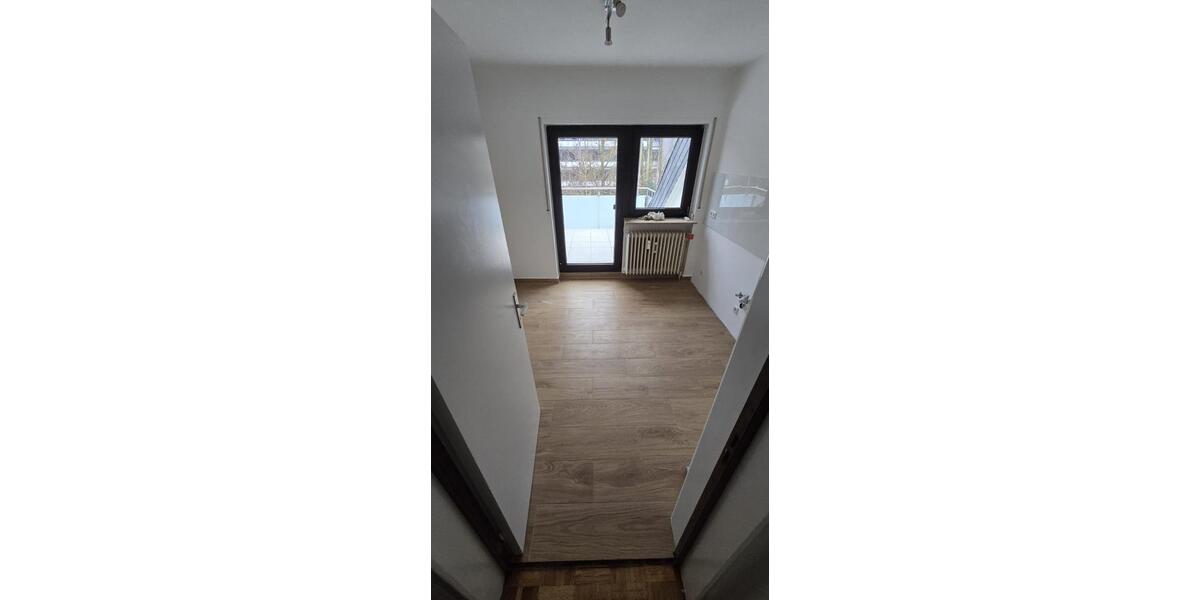 Dachgeschoßwohnung Darmstadt Bessungen - 4 Zimmer, 110 m&sup2;, 1.690&euro; | Angebot:25684858