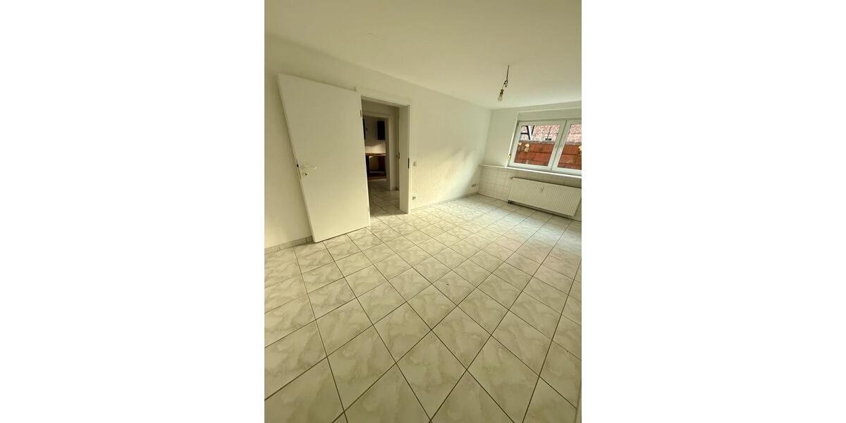 Etagenwohnung Hanau Großauheim - 1 Zimmer, 33 m&sup2;, 450&euro; | Angebot:25637978