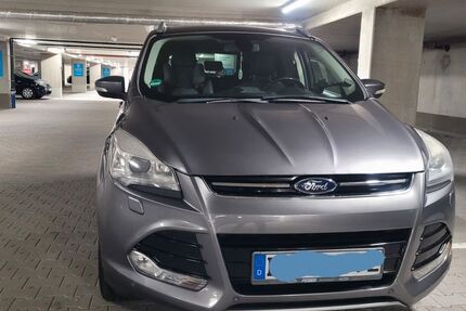 Ford Kuga 147.000 km 6.990 &euro; Darmstadt 64295