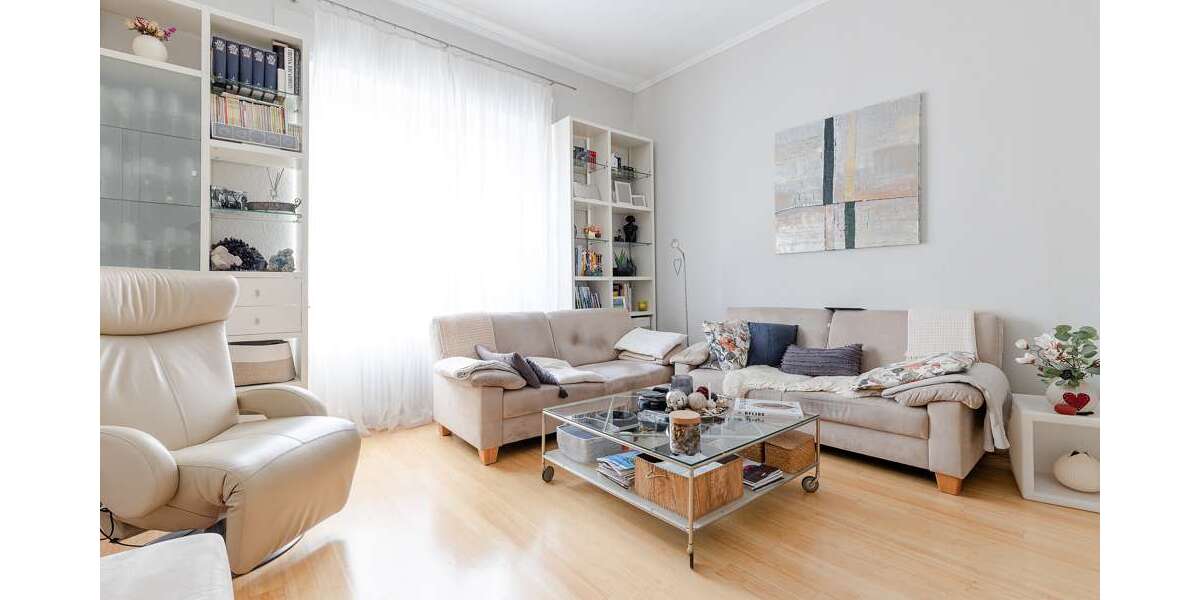 Haus zum Kaufen in Frankfurt am Main 1.599.000 € 285.61 m² 17.5 zimmer