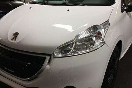 Peugeot 208 77.500 km 5.700 &euro; Rüsselsheim 65428