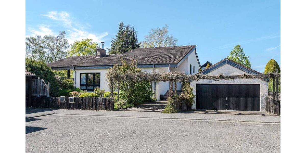 Einfamilienhaus Neu-Anspach Anspach - 8 Zimmer, 257 m&sup2;, 995.000&euro; | Angebot:26910387